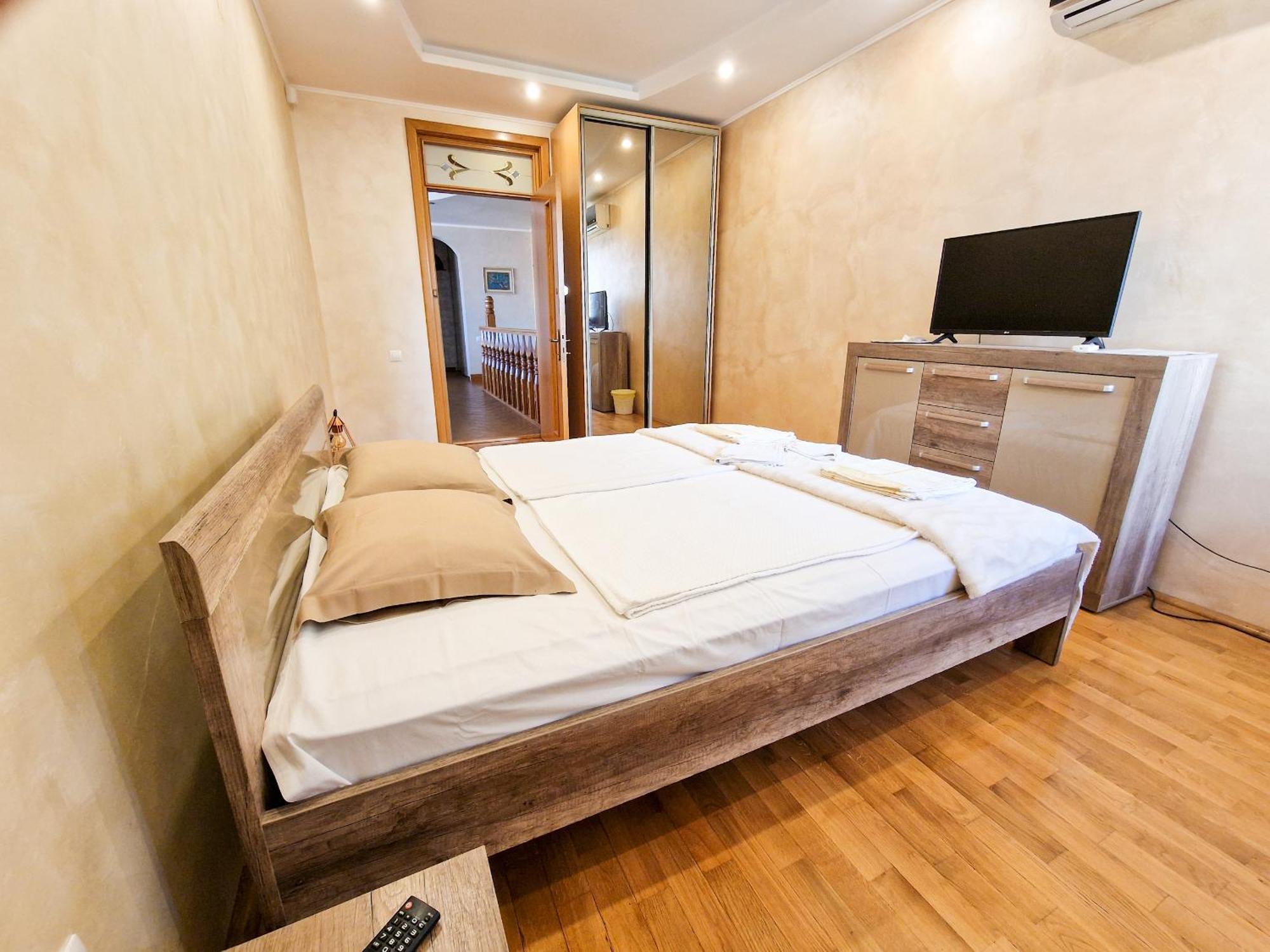 Casa Edwin Bed & Breakfast Köstence Dış mekan fotoğraf