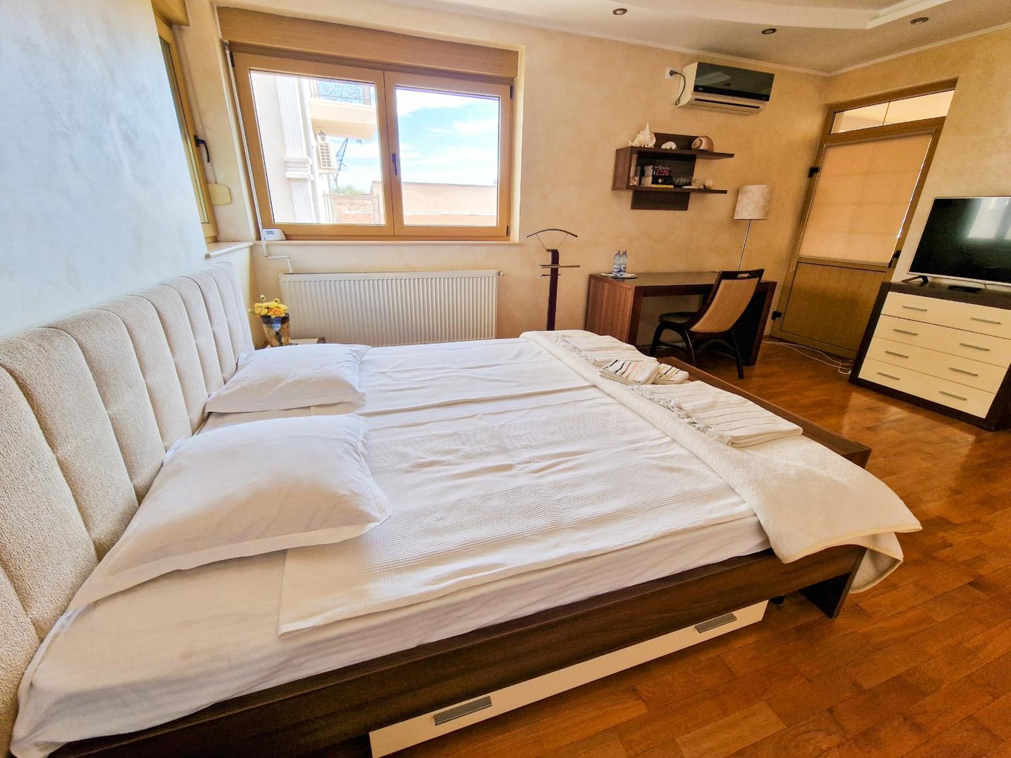 Casa Edwin Bed & Breakfast Köstence Dış mekan fotoğraf